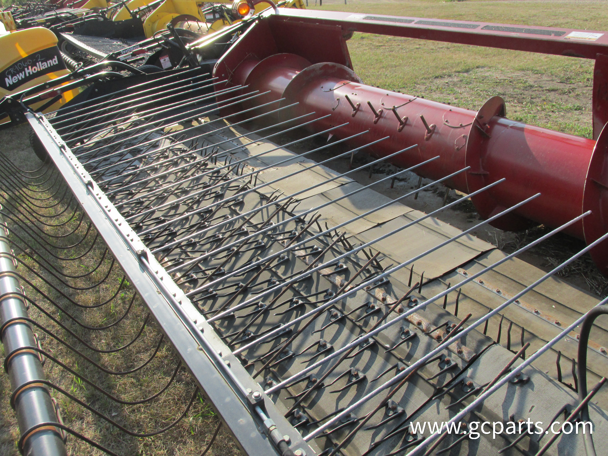 2016 HEADER W/14FT SWATHMASTER